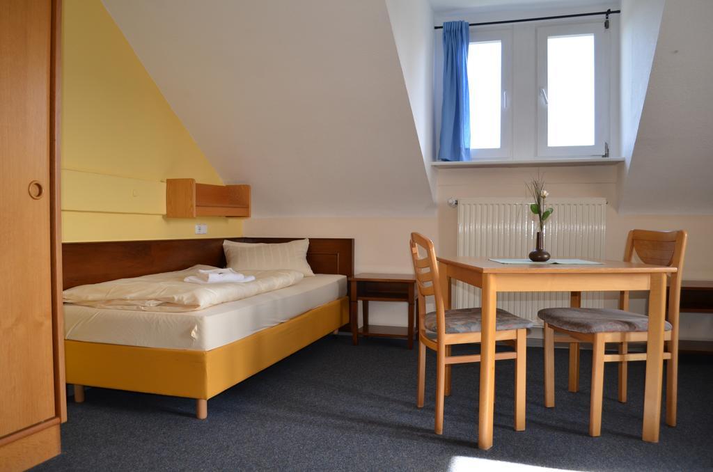Stiftsberg - Bildungs- Und Freizeitzentrum Kyllburg Eksteriør billede